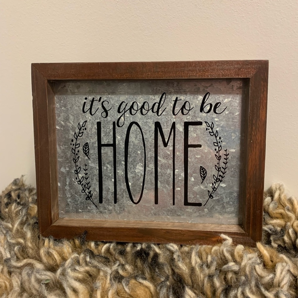 Farmhouse Home Sign
